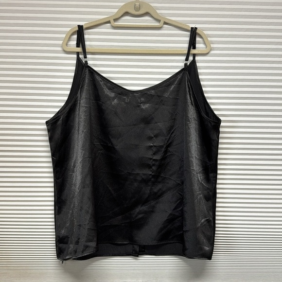 Boohoo NWT Black Plus Button Through Satin Camisole Size 18 - Picture 5 of 9